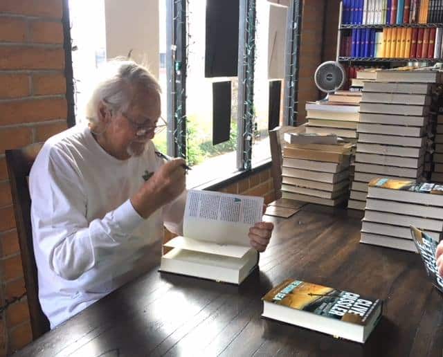 Clive Cussler signing